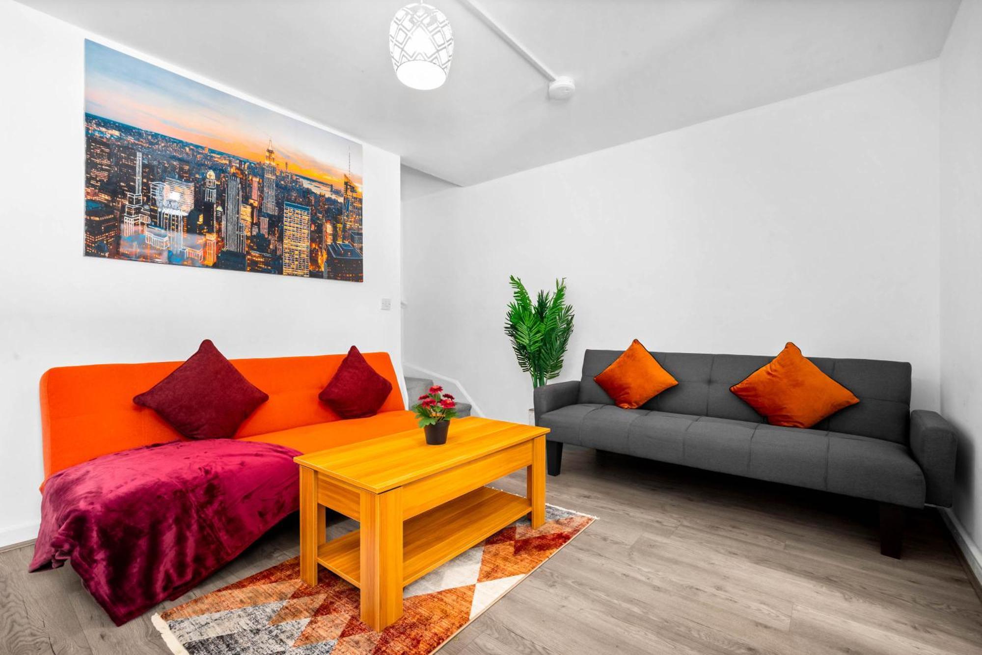 버밍엄 Luxury New House With Free Parking 아파트 외부 사진