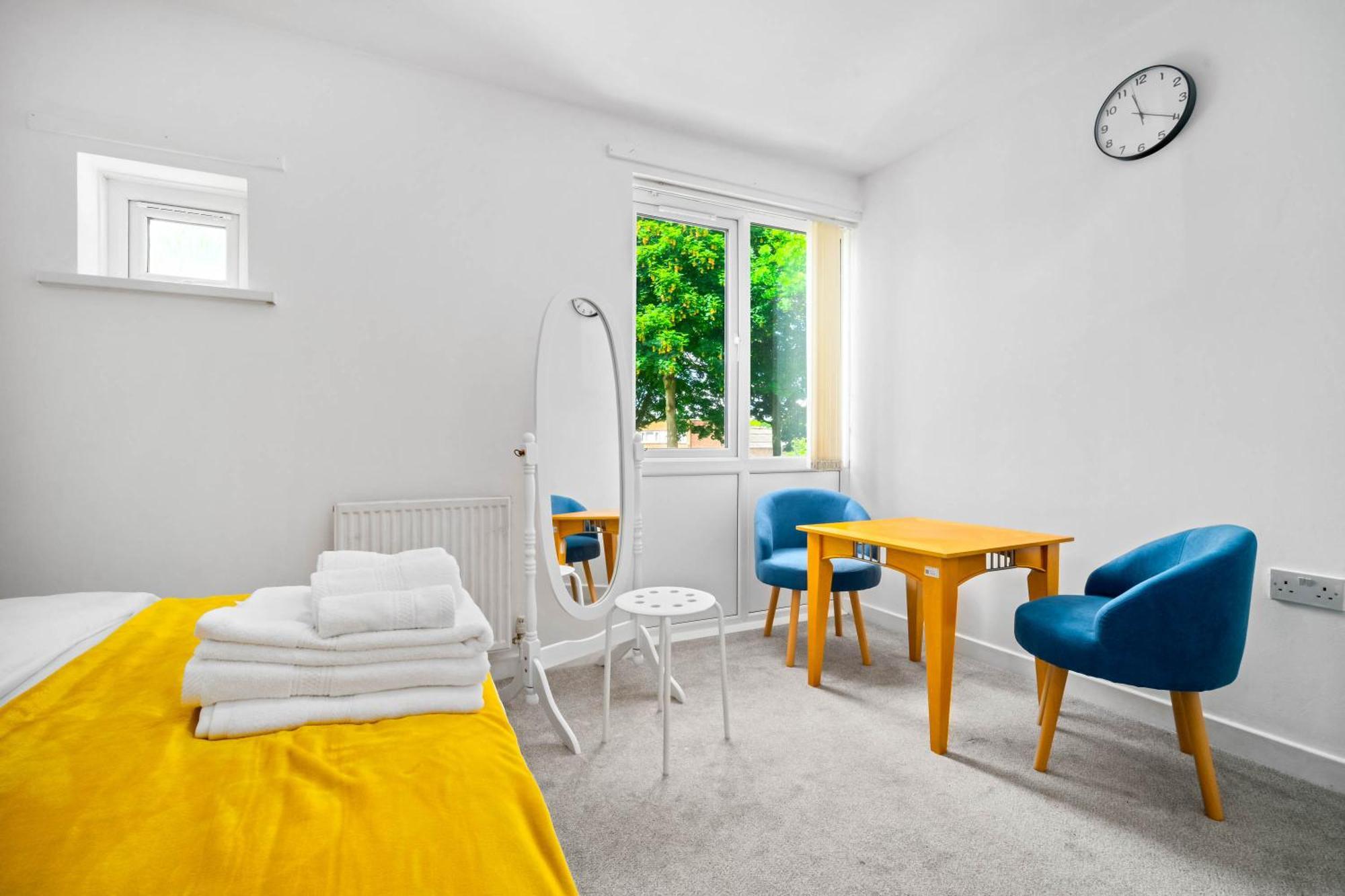 버밍엄 Luxury New House With Free Parking 아파트 외부 사진